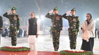 President, PM pay homage to Language Heroes