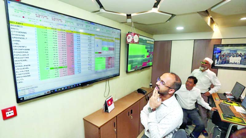 Share sell-off pulls down indices in the red