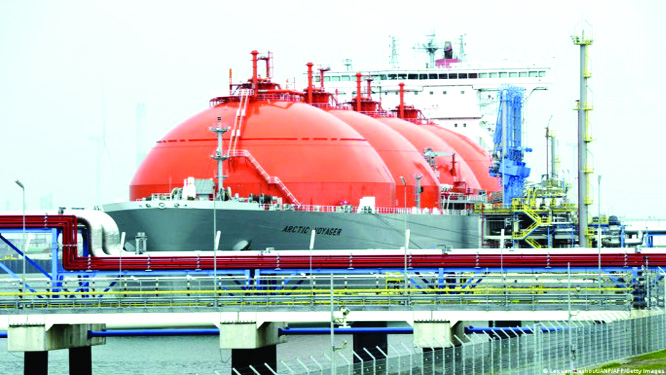 Bangladesh’s RPGCL seeks fourth LNG cargo this year for April delivery