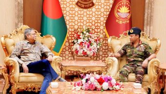 Army chief calls on President at Bangabhaban