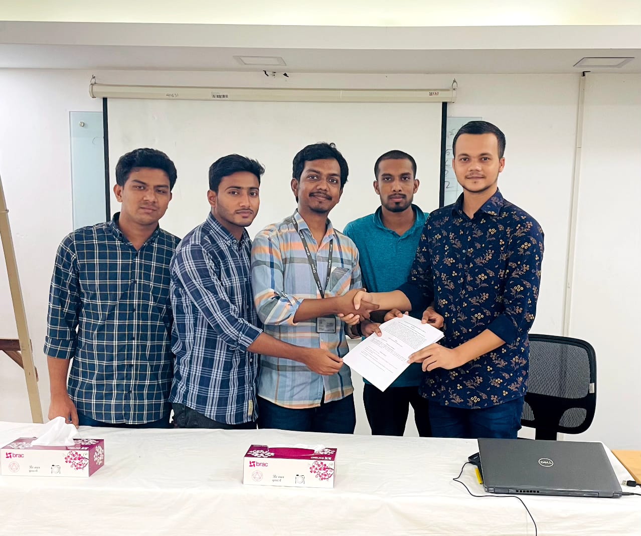 Cumilla University : A Memorandum of Understanding (MOU) was signed with Rotaract Club of CoU, a voluntary organization of Comilla University, ‘We are a new network’.