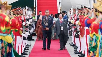 Indonesia rolls out red carpet for Bangladesh President