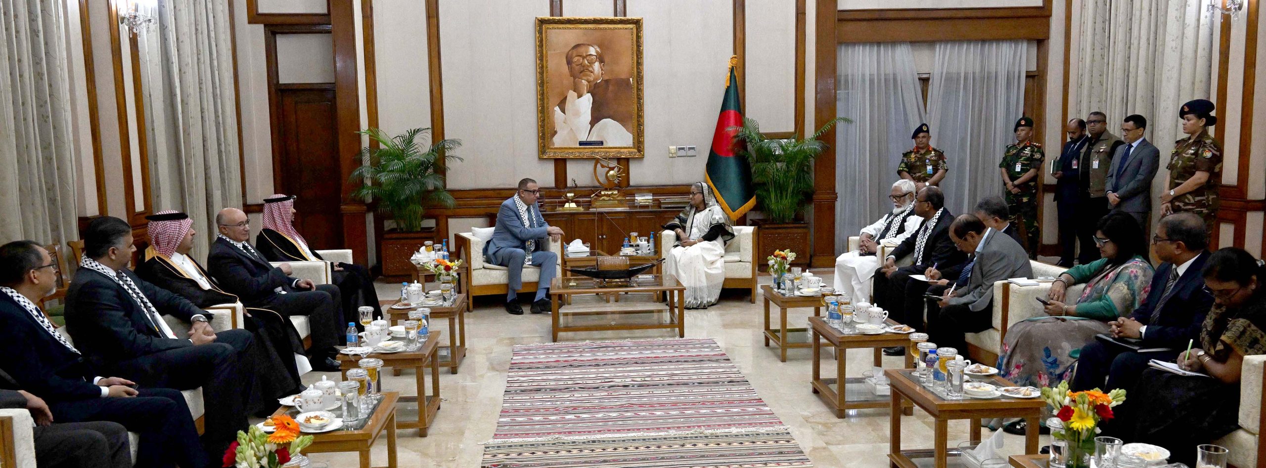 Only the united efforts of the Muslim Ummah can solve the Palestine problem: PM