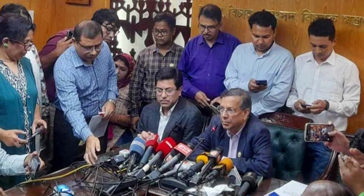 Khaleda can seek presidential pardon: Anisul