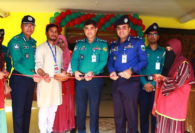 Azob Bazar opens for underprivileged people in Rajshahi