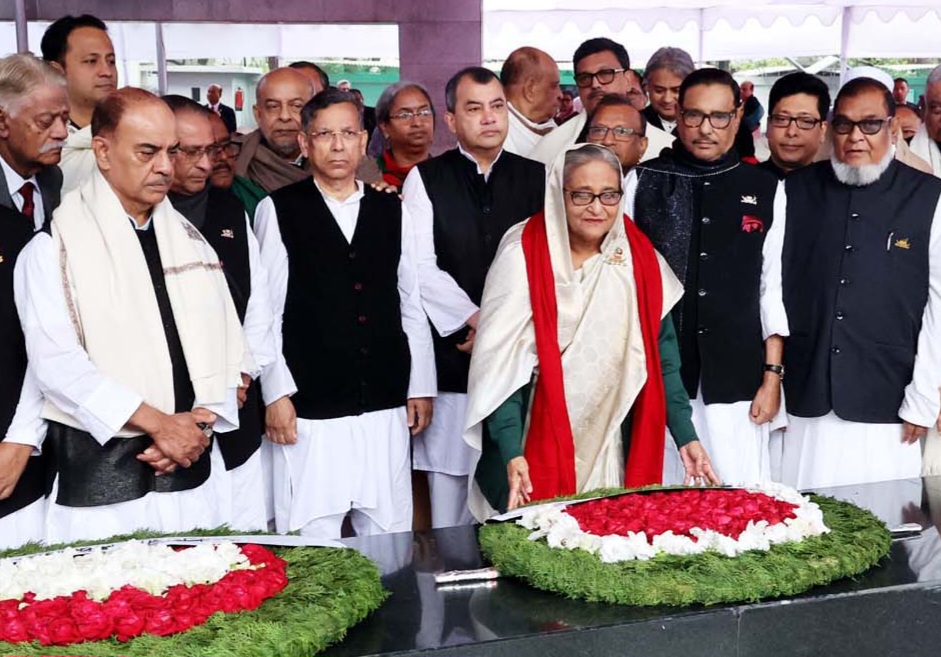 Environment Minister paid tribute to Bangabandhu’s Portrait: