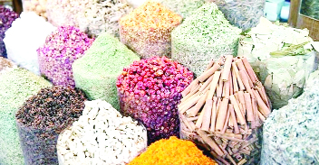 Supply of consumer goods increased in Khatunganj, concern about prices