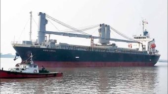 Panamanian vessel “Kyo Coral” at Mongla port with Metrorail goods