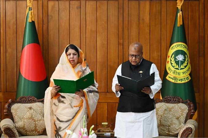 Naogaon-2 MP-elect Shahiduzzaman Sarkar takes oath