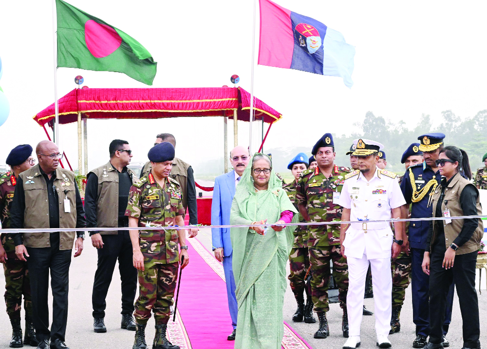 PM opens military hardware display-2024
