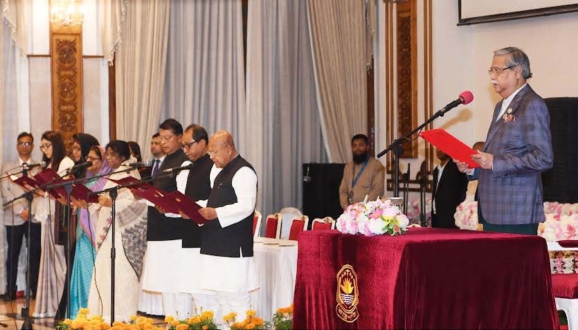 Seven state ministers sworn-in
