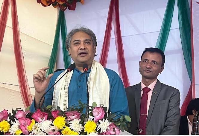 Govt mulls to put media on solid foundation: Arafat