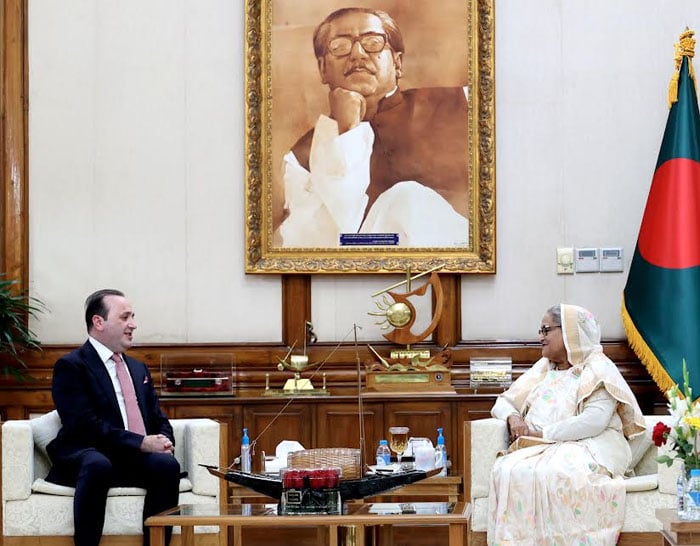 PM for common currency of Muslim countries to boost trade among them