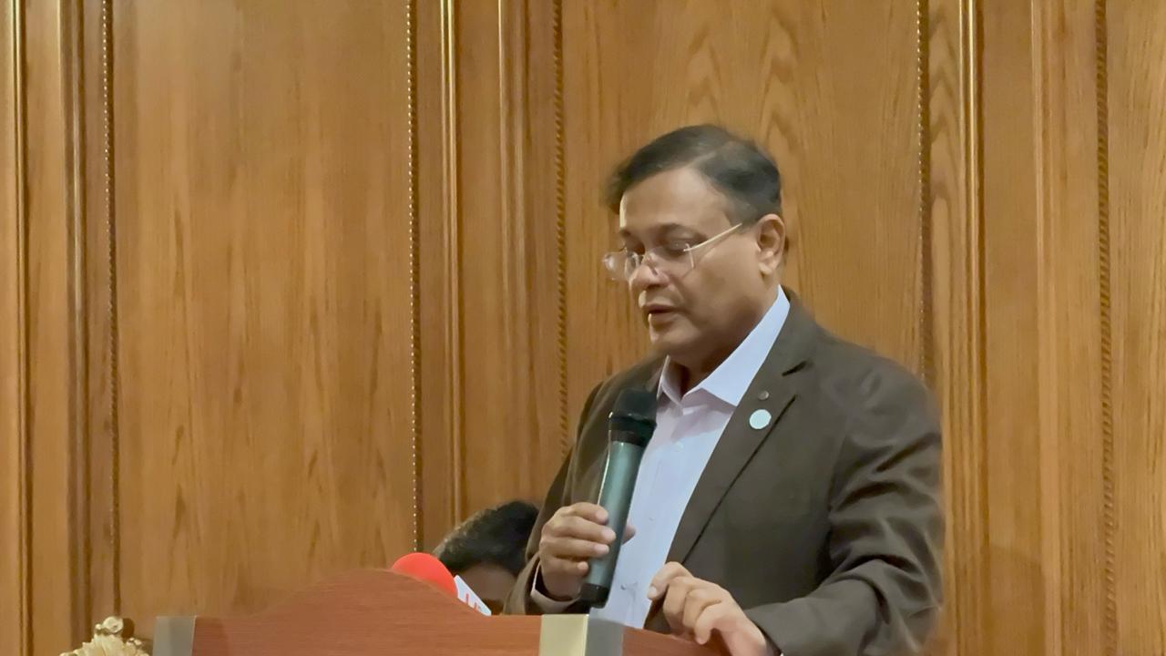 FM urges expatriates to send remittance through proper channel