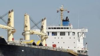 Pirates taking hijacked Bangladeshi ship to Somalia coast