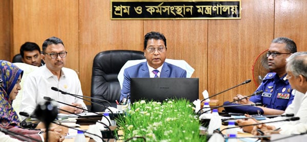 RMG workers will get salary, bonus before Eid holiday: Nazrul Islam