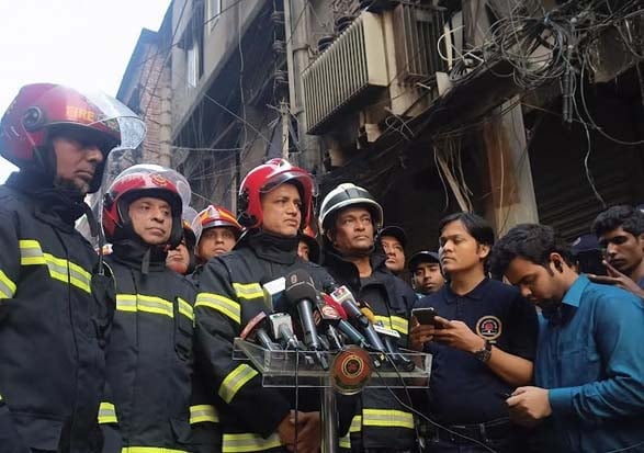 Chawkbazar chemical godown fire under control