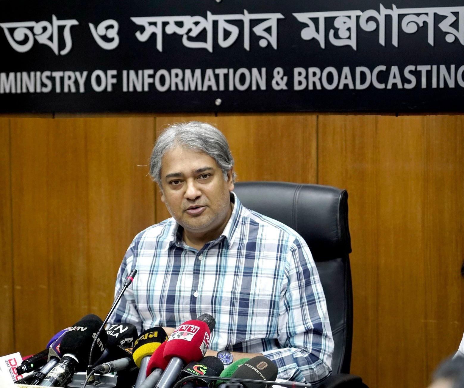 Arafat agrees to journos’ demand for steps against illegal news portals