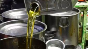 Unpackaged soybean oil price reduced by Tk 2 per litre