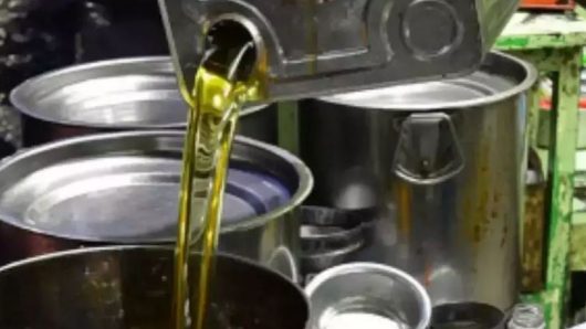 Unpackaged soybean oil price reduced by Tk 2 per litre