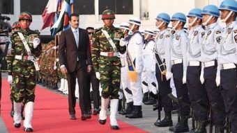Bangladesh rolls out red carpet as Qatar Amir arrives