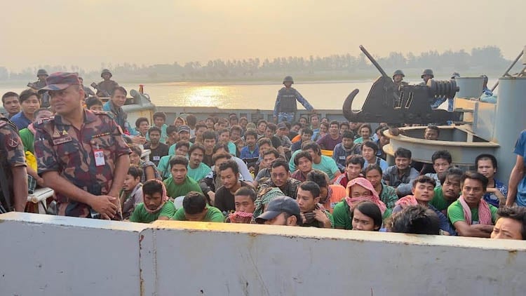 288 Myanmar security personnel sent back from Bangladesh