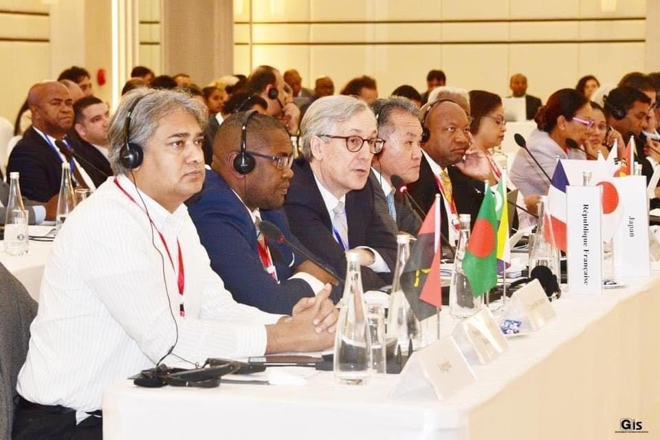 Arafat joins ministerial conference on drug trafficking in Mauritius