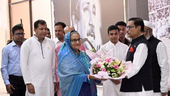 PM returns home from Bangkok