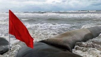 Bangladesh issues highest cyclone warning as evacuation underway