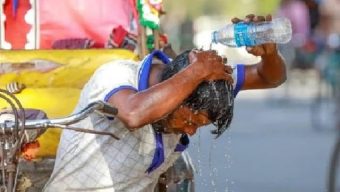 Mild heat wave sweeps over parts of country