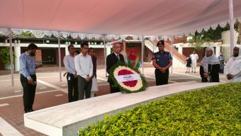 PM’s Press Secretary Nayeemul pays homage to Bangabandhu at Tungipara