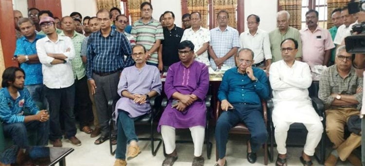 Student’s politics to remain banned at RU: VC