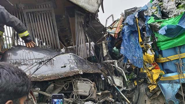 6 killed, 28 injured in Dinajpur road accident