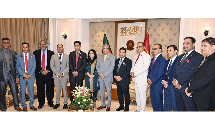 President urges Bangladeshi expatriates to send remittances thru proper channel