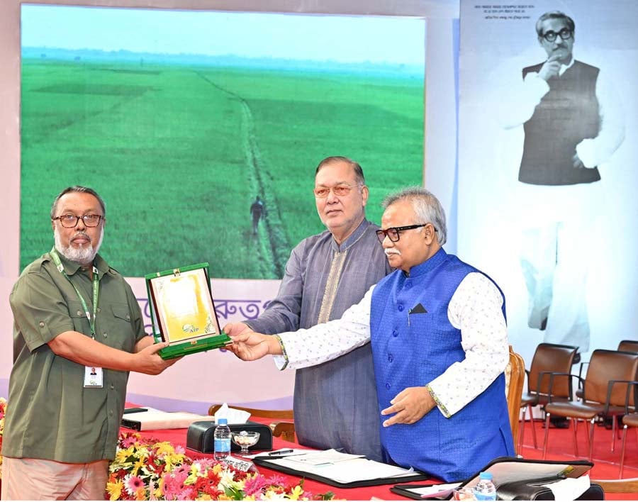 22 individuals get Agriculturally Important Person awards