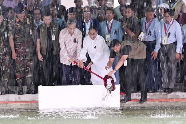 President releases fish fries in Bangabhaban pond
