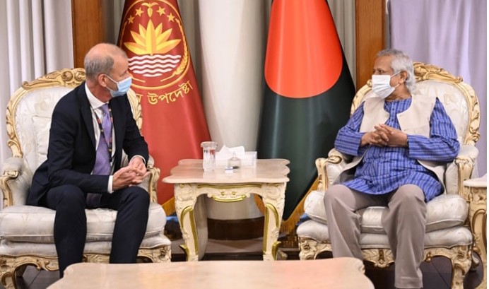 World Bank Vice President meets cheif Adviser