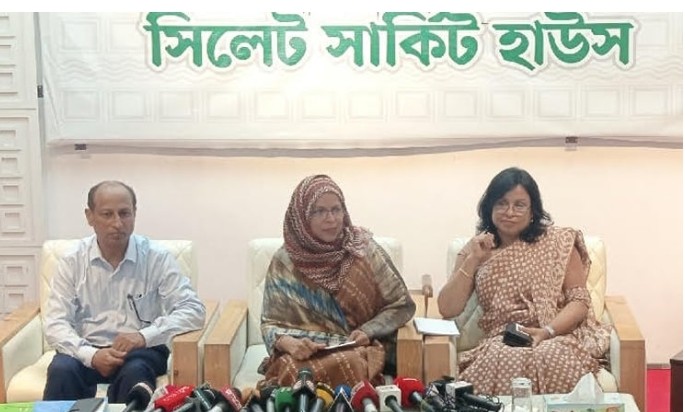 Holds public hearing on stone looting issue