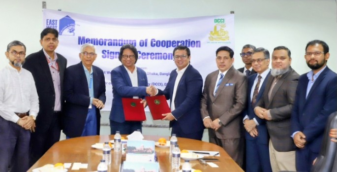 Dhaka Chamber of Commerce inks MoC with East West University