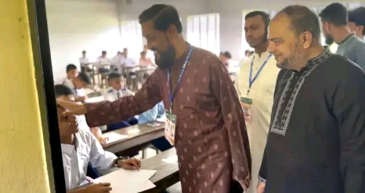 Sylhet-6 MP candidate Selim Uddin visited the merit scholarship examination hall organized by Kishorekantha Pathak Forum