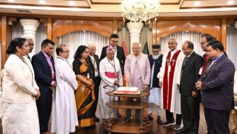 Cheif Adviser exchanges Christmas greetings with Christian leaders