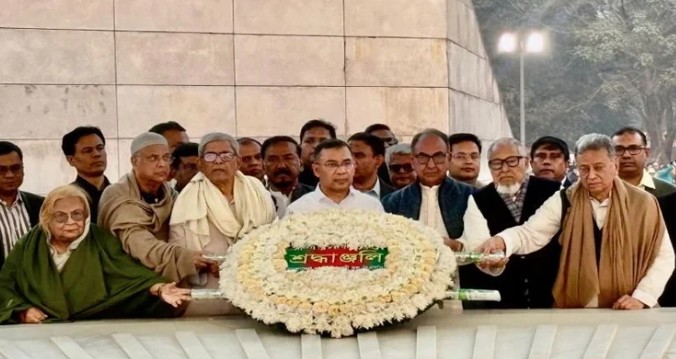 Tarique Rahman pays homage at his father’s grave