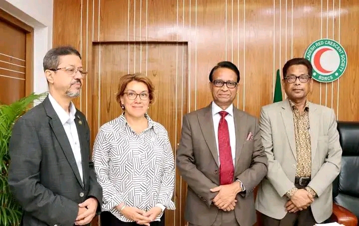 Courtesy meeting between the Head of the International Federation of Red Cross and the Chairman of the BD Red Crescent Society